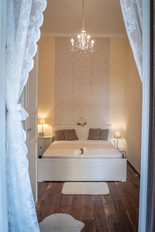 Broadway City Center, Fully Equipped, 4 Person Budapest Extérieur photo