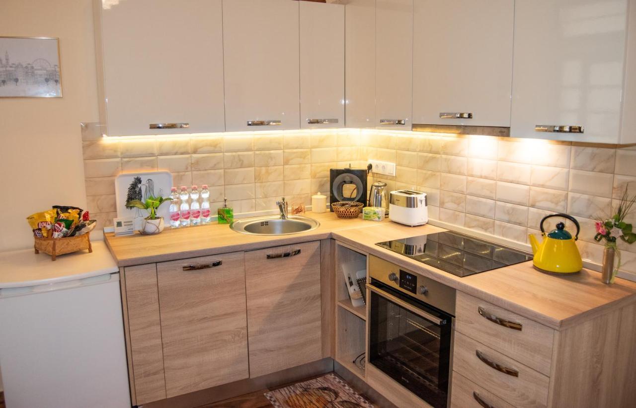 Broadway City Center, Fully Equipped, 4 Person Budapest Extérieur photo