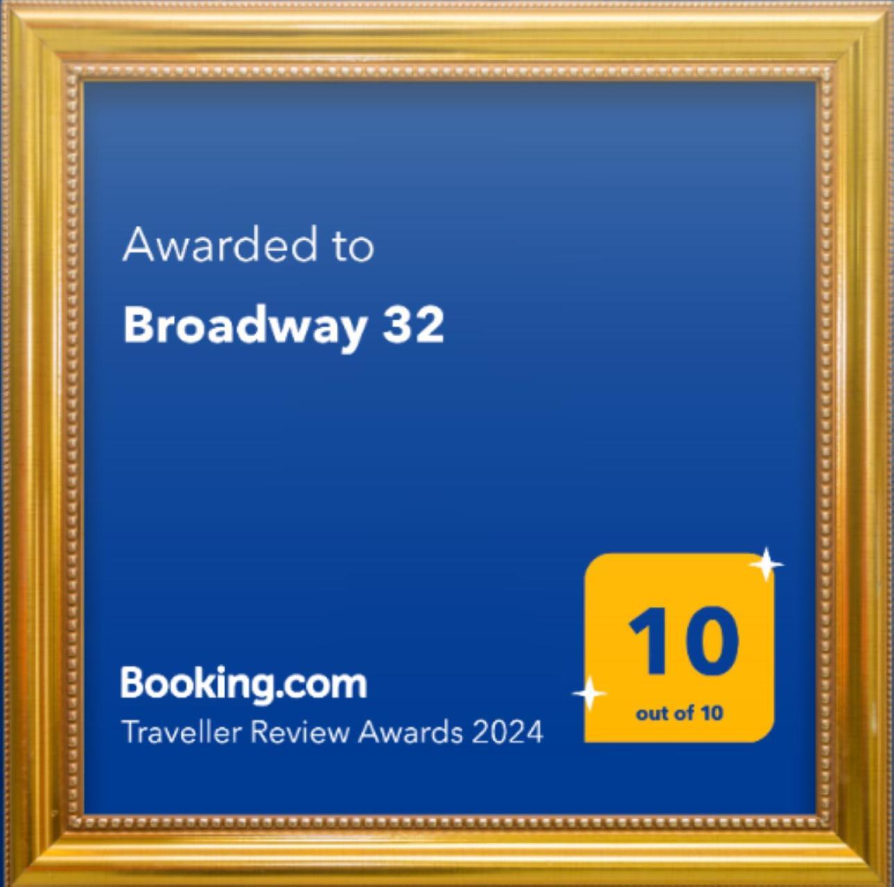 Broadway City Center, Fully Equipped, 4 Person Budapest Extérieur photo